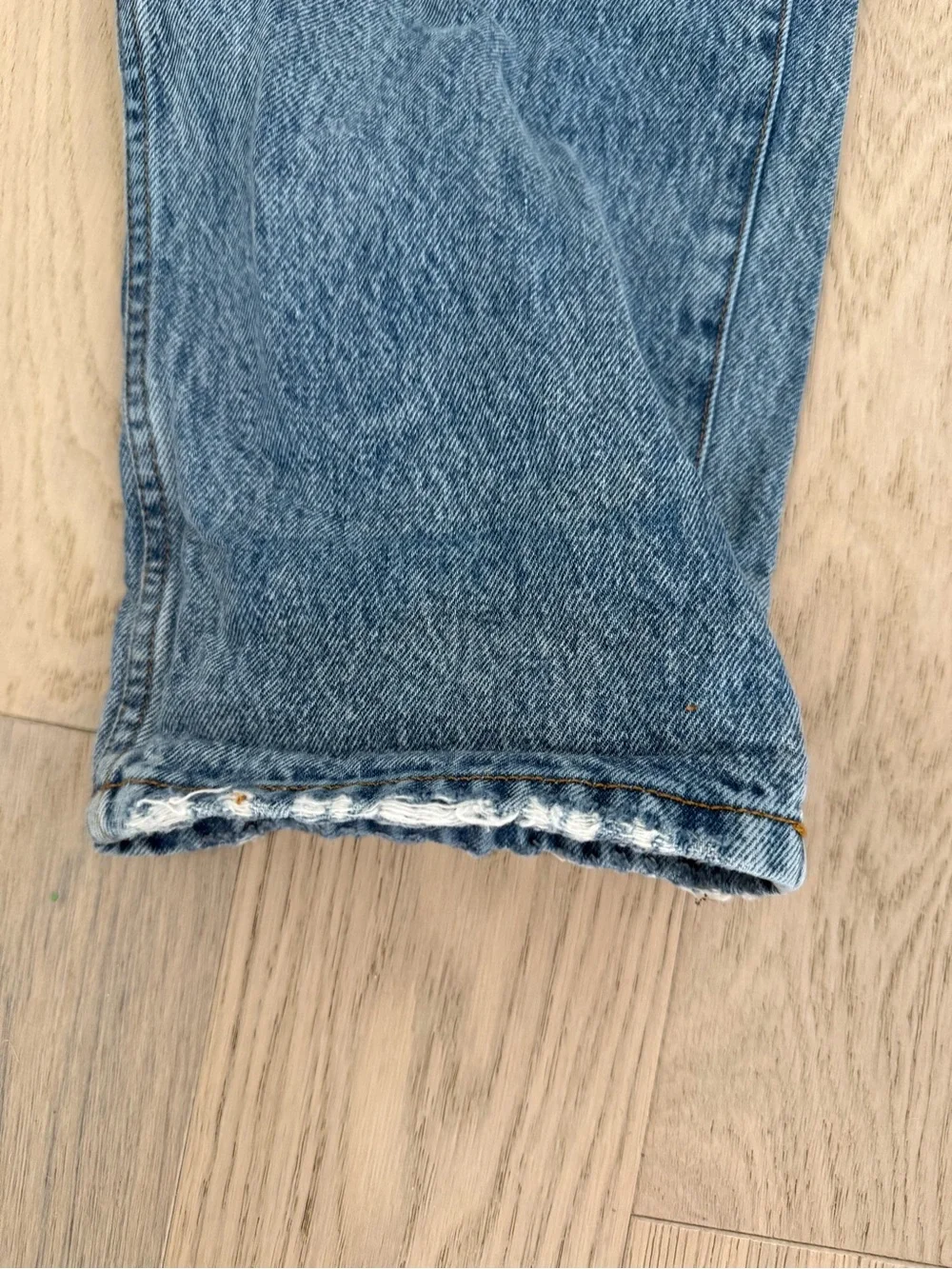 KHAITE High-Rise Straight Leg Jeans in Light Blue Wash - Picture 5 of 12